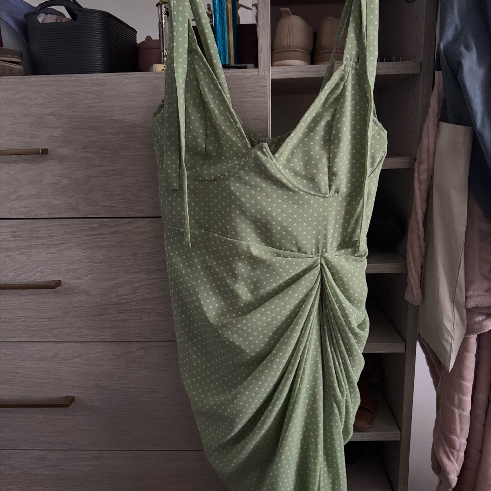 PrettyLittleThing Green Asymmetrical Bodycon Dress